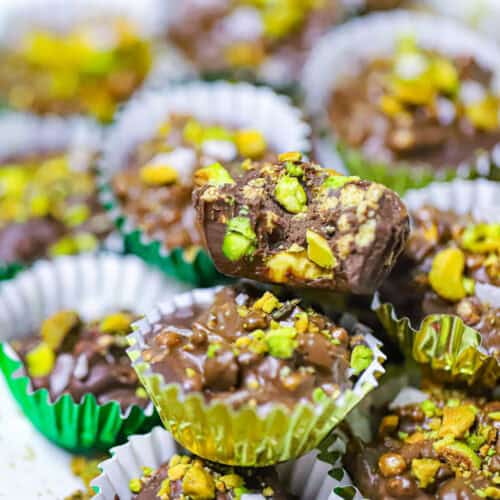 PISTACHIO CHOCOLATE CRUNCH CUPS
