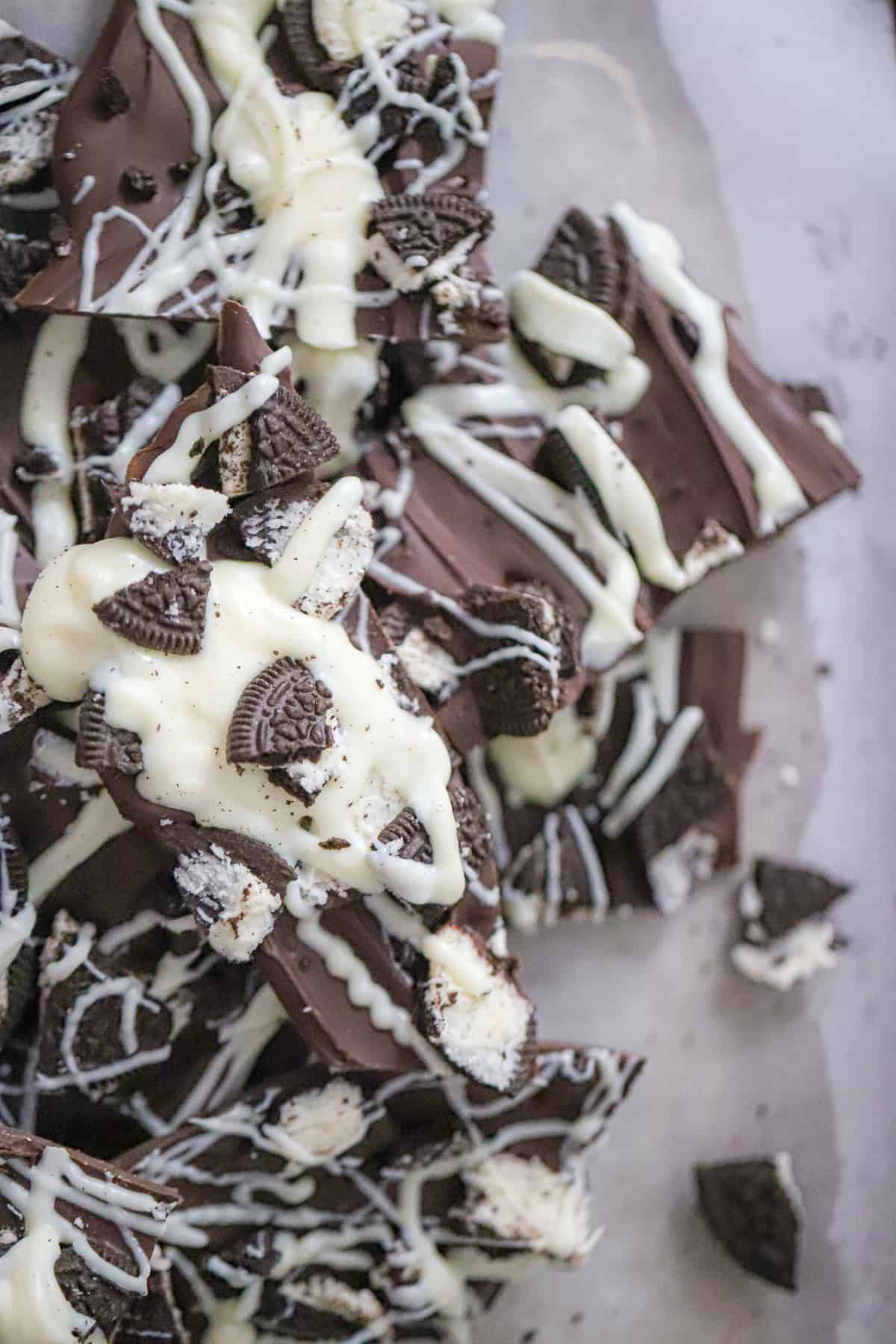 3 ingredient chocolate Oreo bark