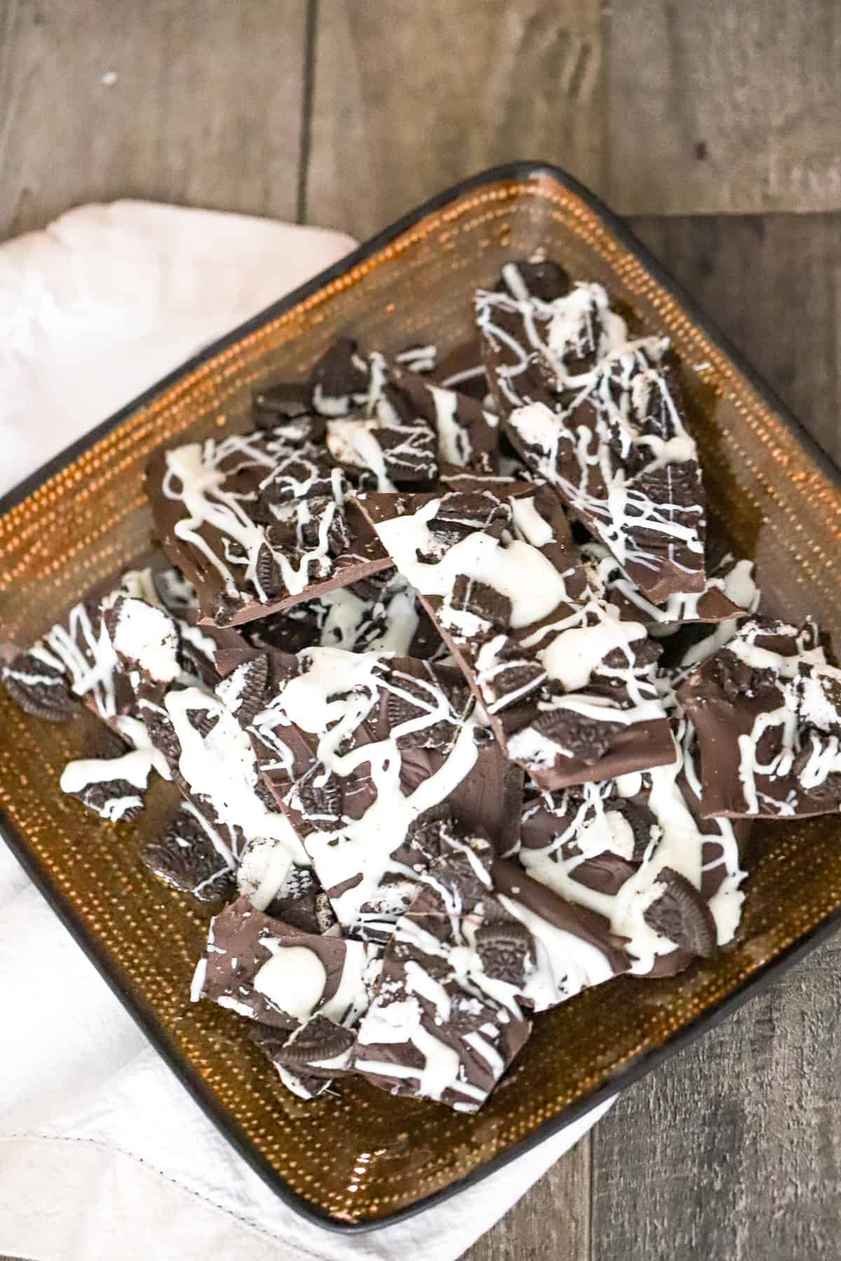 3 ingredient chocolate Oreo bark