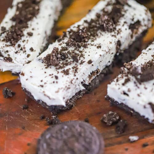 Cookies & Cream Protein Cheesecake (No‑Bake, High‑Protein, Oreo Dessert)