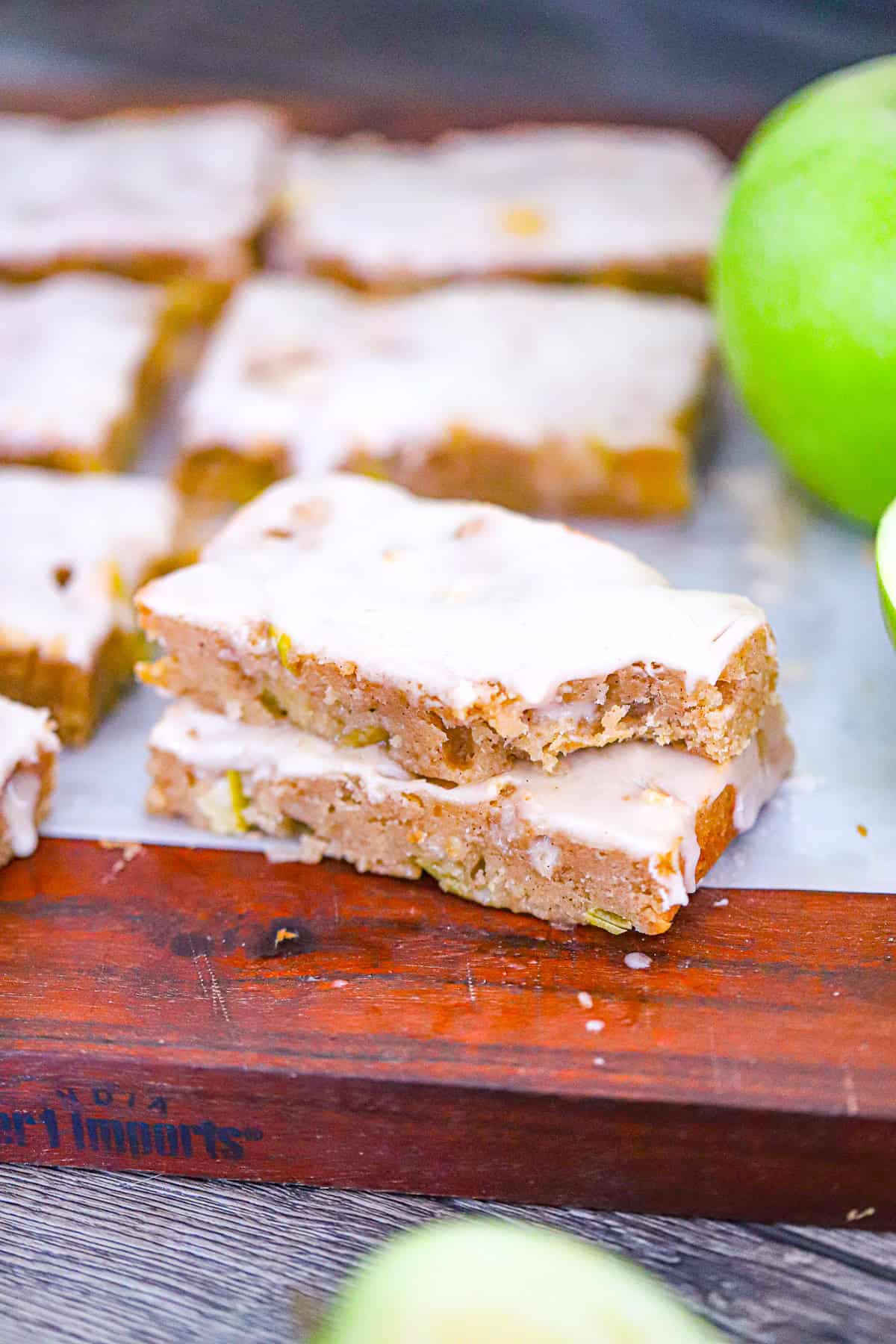 Apple Pie Lunchbox Bars with Vanilla Glaze