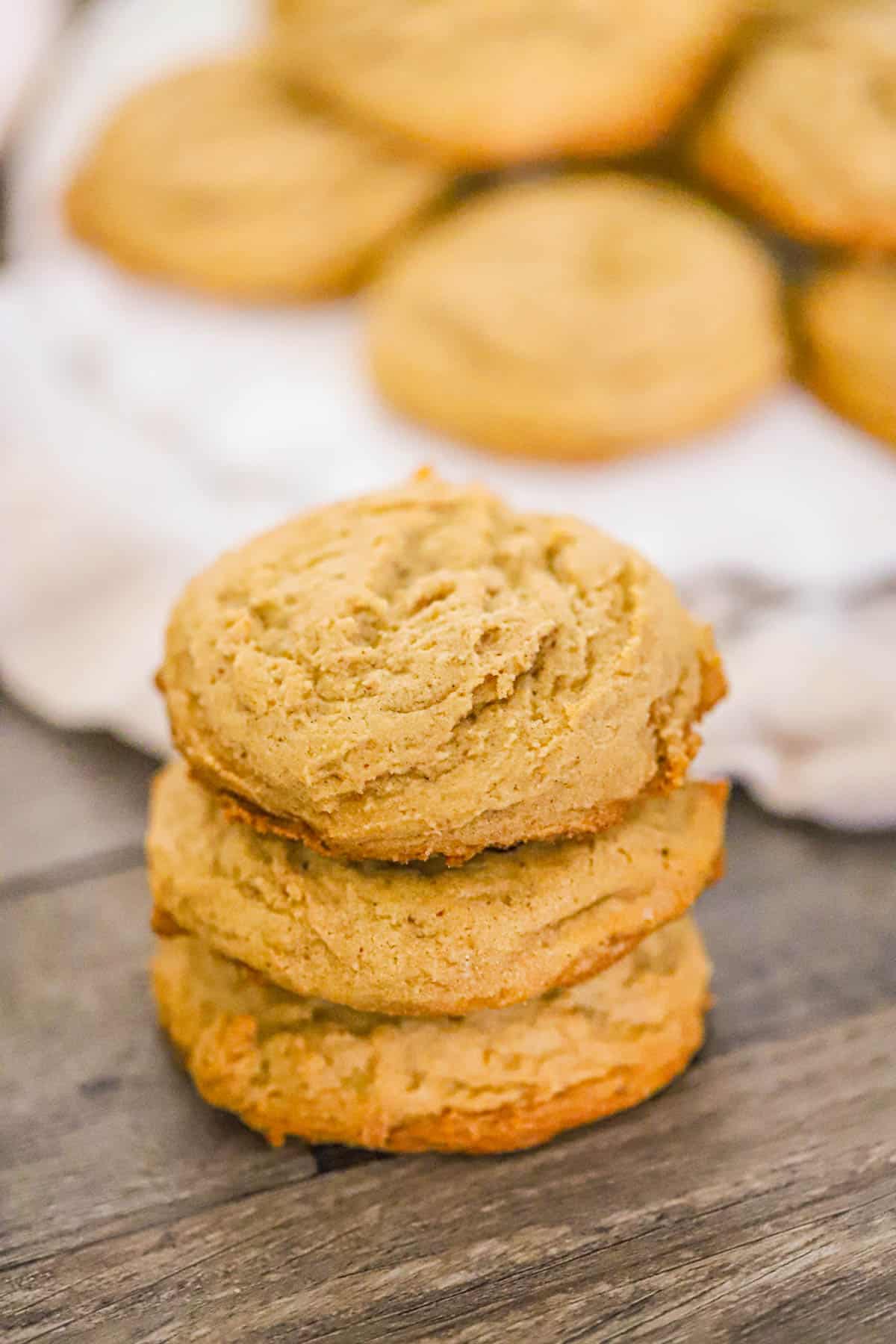 Golden maple syrup cookie recipe with soft centers and a maple glaze